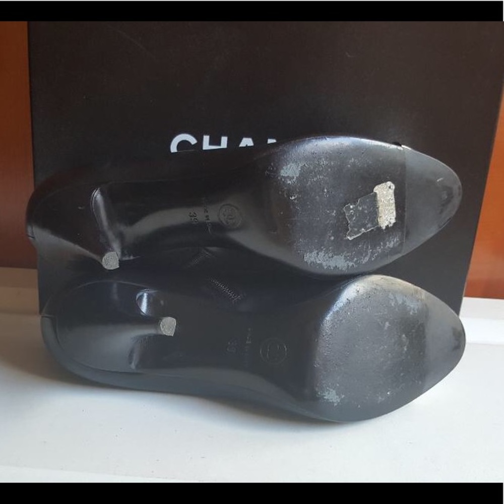 HOST PICK !!!!!Chanel CC silver cap toe booties - Picture 7 of 8